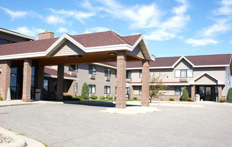 Madelia Hotel & Suites Photo - Madelia Hotel & Suites in Madelia